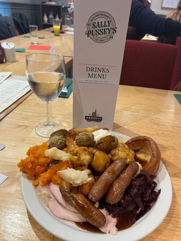 REVIEW: Christmas Sunday Lunch at The Sally Pussey's Inn
