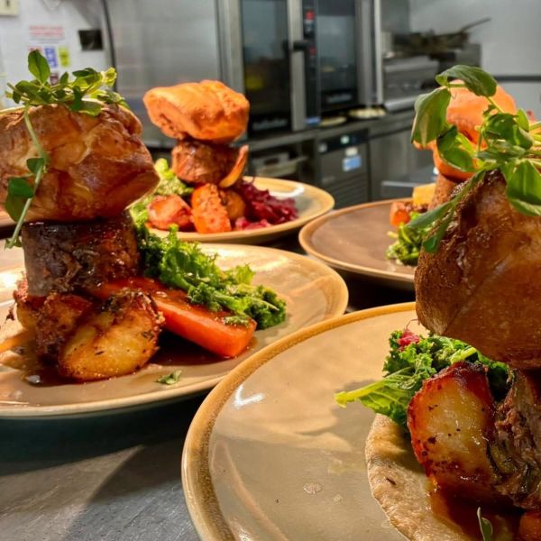 Sunday Roast Club at The Cricklade Club