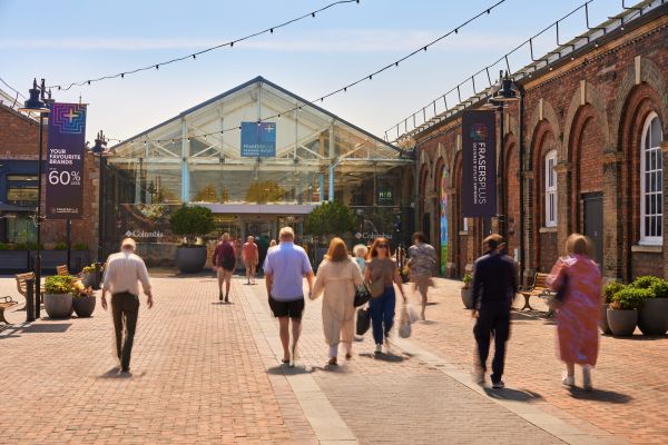 FOOD, FUN AND LIVE MUSIC COMING TO FRASERS PLUS DESIGNER OUTLET SWINDON THIS AUGUST