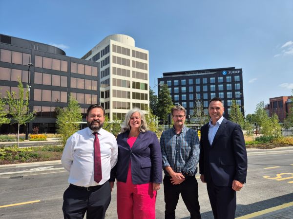 Swindon’s Bus Company joins key stakeholders for unveiling of multi-million pound Fleming Way transport hub 
