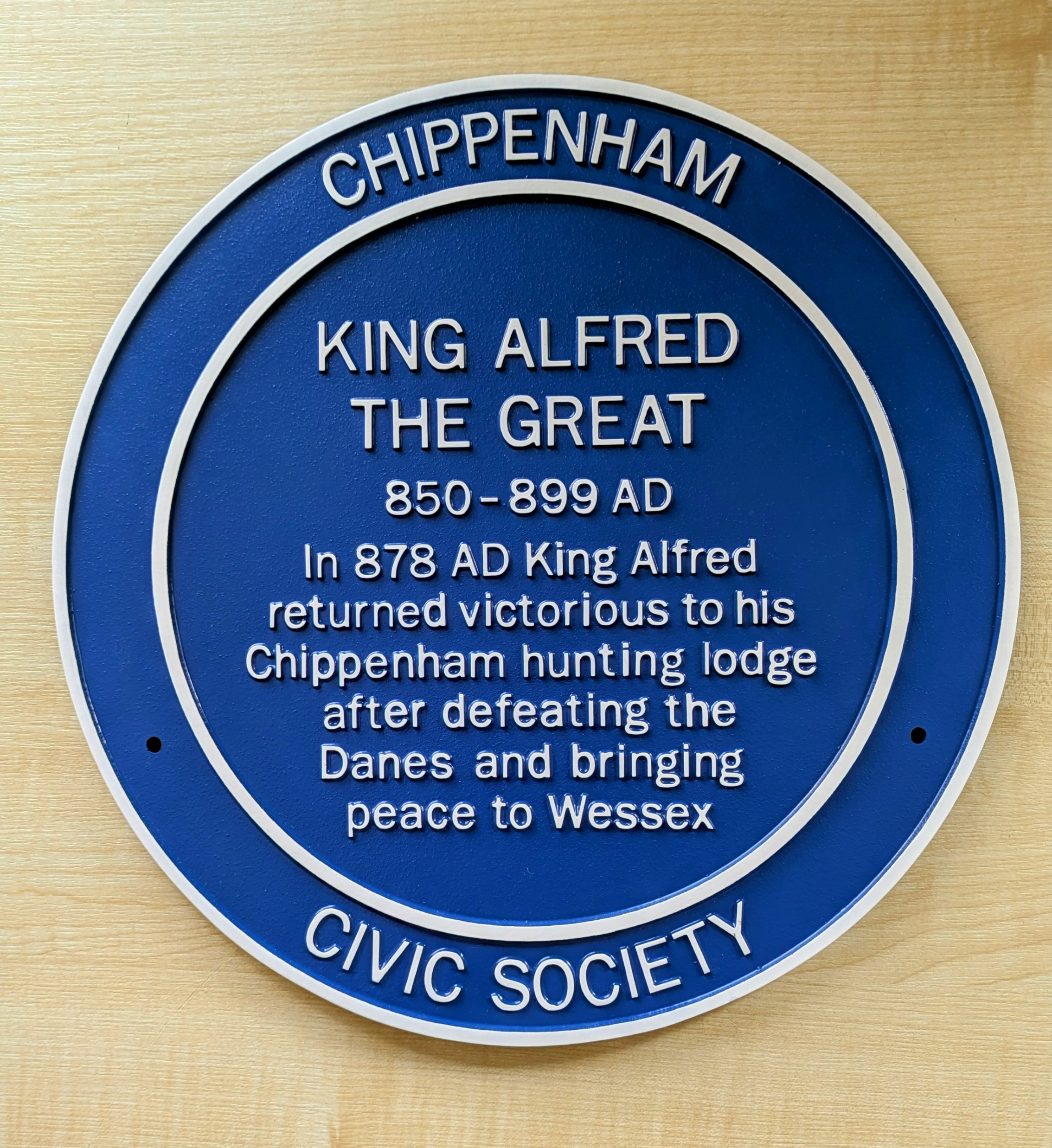 Chippenham Celebrates 16th Blue Plaque with Tribute to King Alfred the Great