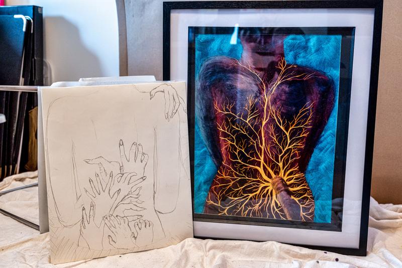 HOW ART HELPS OVERCOME CANCER & COPE WITH DISABILITY Two Swindon Open Studios Exhibitors Share Their Stories